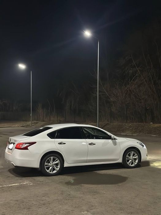 Продам автомобиль Ниссан Теана