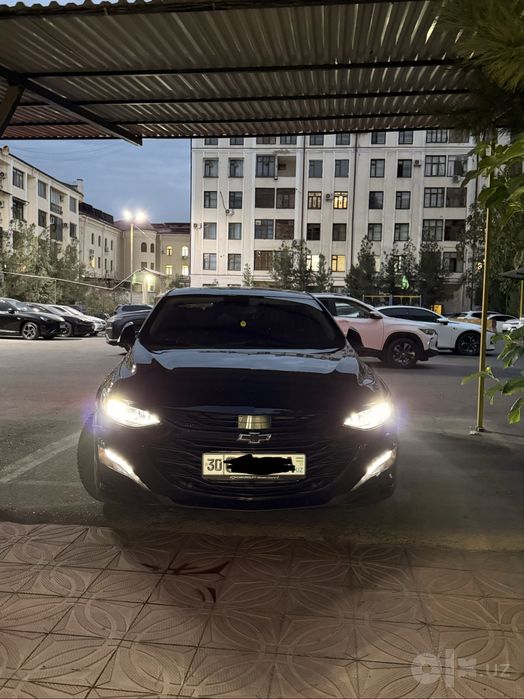 Chevrolet Malibu XL