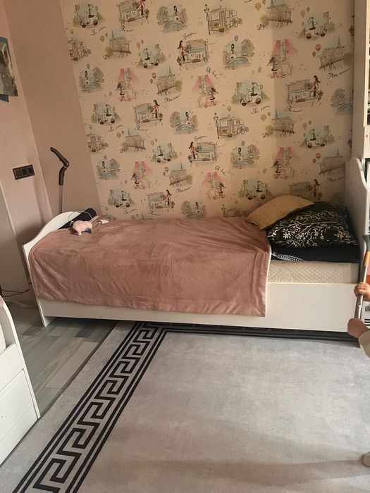 Продам б/у детский спальный гарнитур