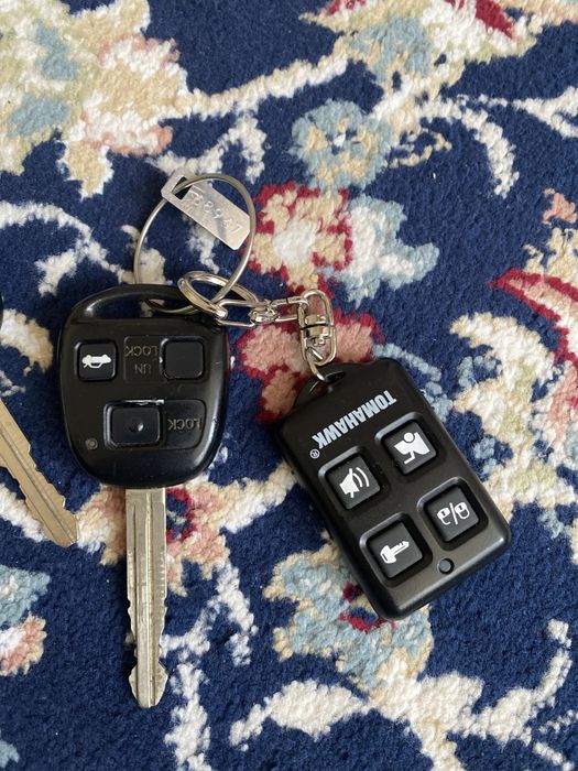 Ключи на авто PRADO оригинал