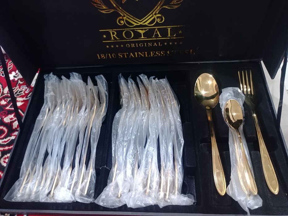 Продам набор столовых приборов