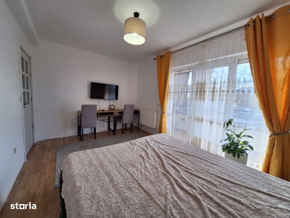 Apartament cu 2 camere, decomandat, 54,5 mp, 2 balcoane, zona Eroilor — fotografia 3