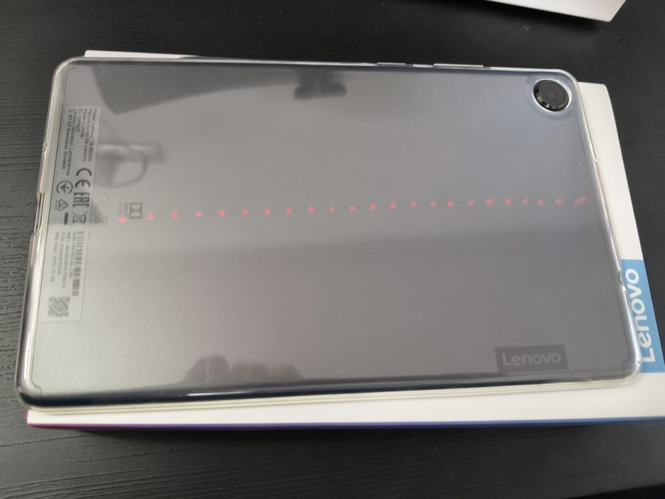 Vând tabletă Lenovo Tab M8 HD (2/32GB)