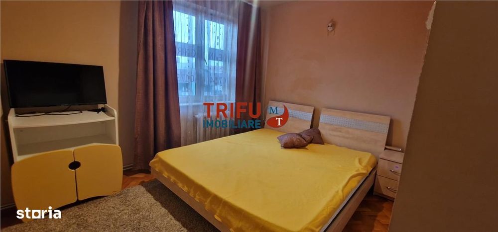 Apartament 4 camere de inchiriat zona Centru