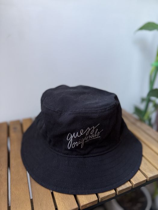 Guess palarie unisex neagra marime Os noua originala