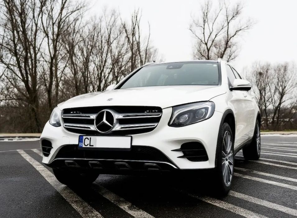 Mercedes-Benz GLC Mercedes GLC 300 • 2019 • AMG Line• Panoramic • 245 CP • 99.000 km