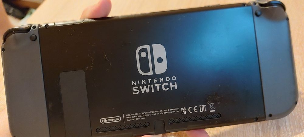Switch 1 v2 + husa originala + joc Overcooked + skin grip-uri