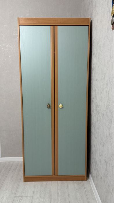 Продам шкафы для спальни