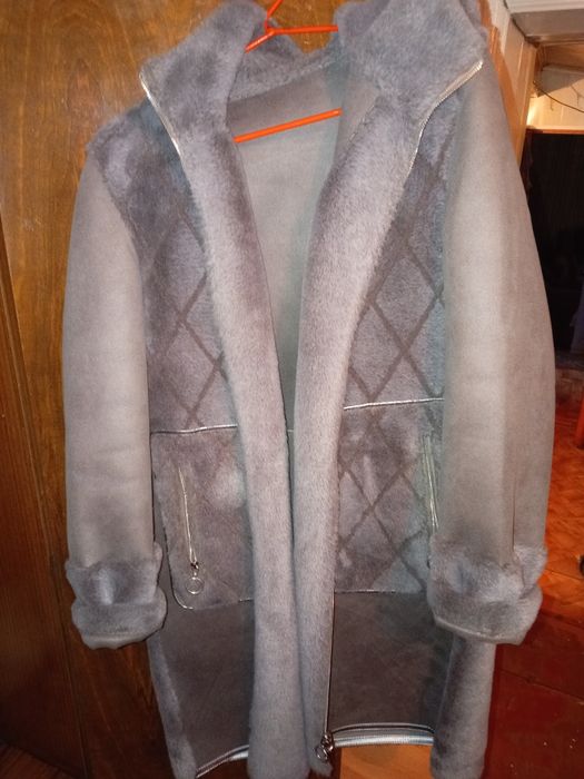 Продам женскую дубленку