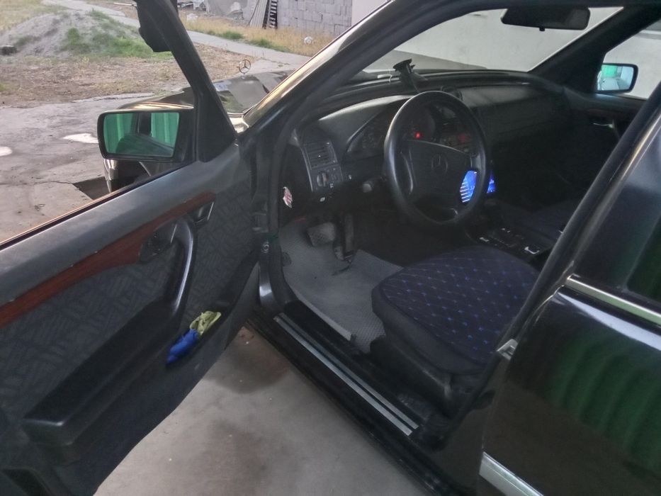 Продаю мерседес отлином состоянии