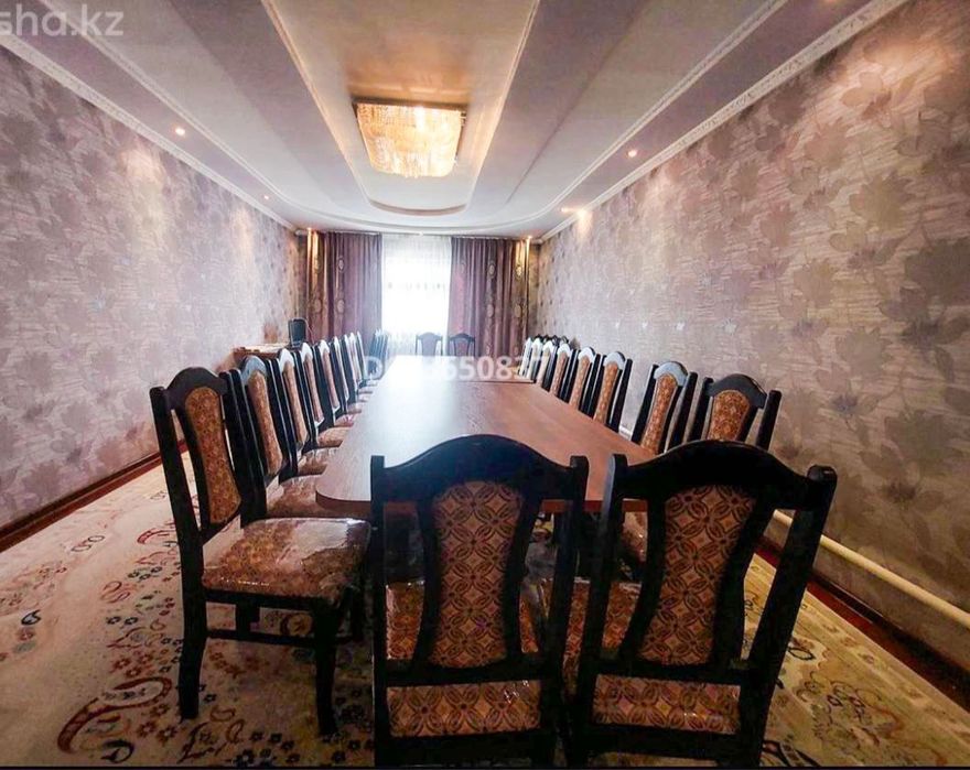 Стол, стулья 30 штук