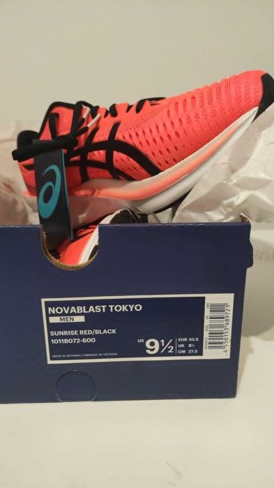 ASICS Novablast Tokyo