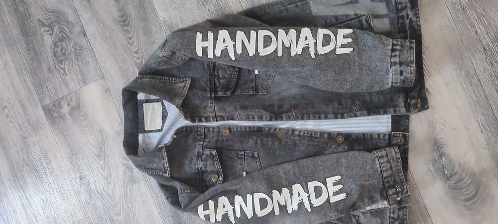 Джинсовая куртка