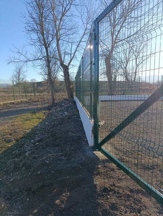 Монтаж на ограда