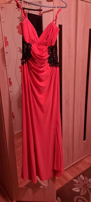 Rochie de seara in stare foarte buna