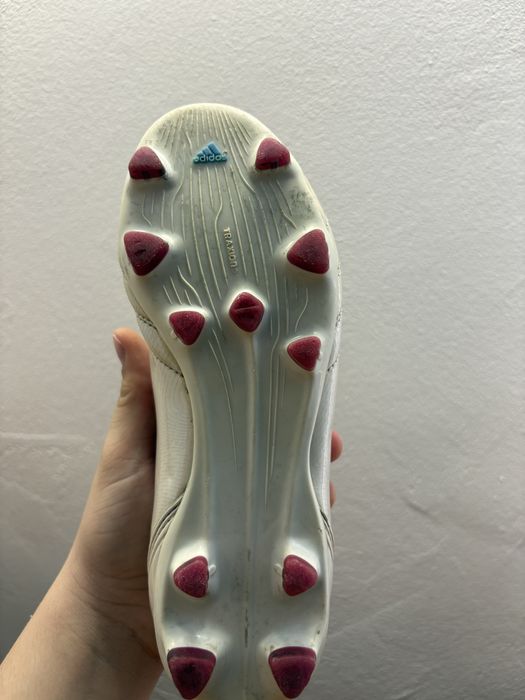 Ghete Adidas de fotbal