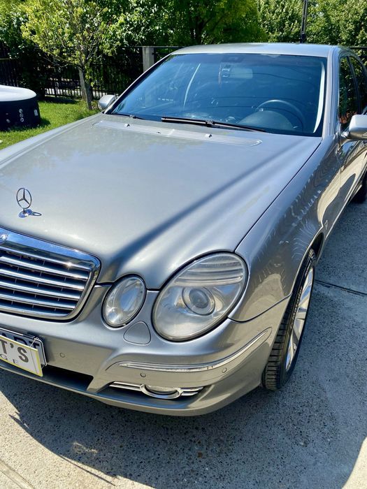 Mercedes W211 E320
