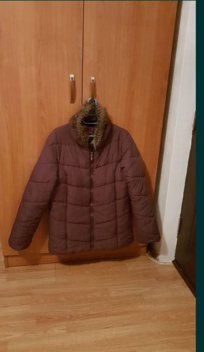 Vând două geci damă