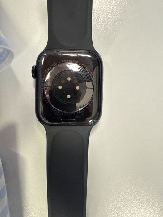 Apple watch series 8