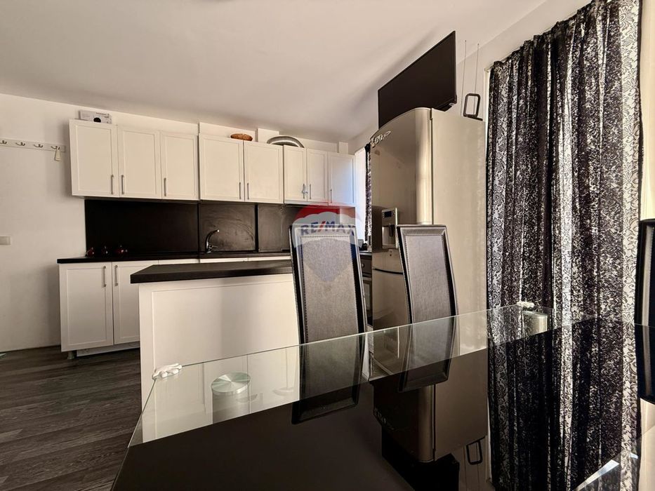 Дава се под наем Многостаен апартамент в Балчик - 92 кв.м за 550 € - Снимка #2
