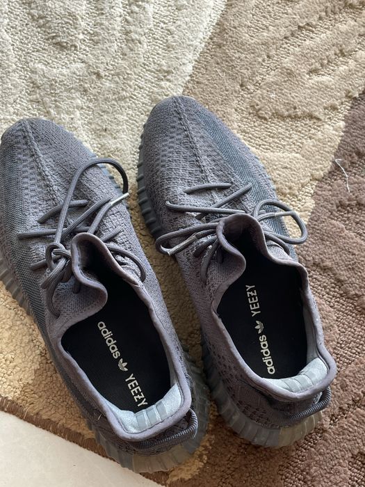 Продам Adidas Yeezy 350 V2
