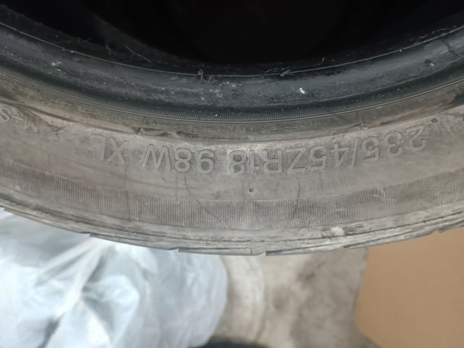 Vând anvelope de vară