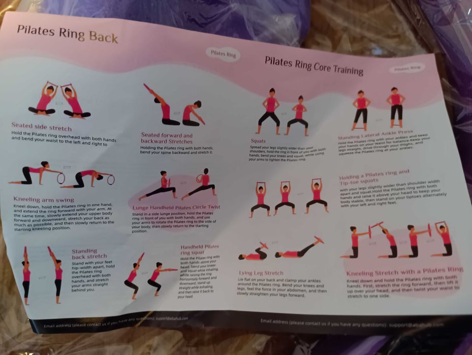 Inel și minge și greutăți Pilates .