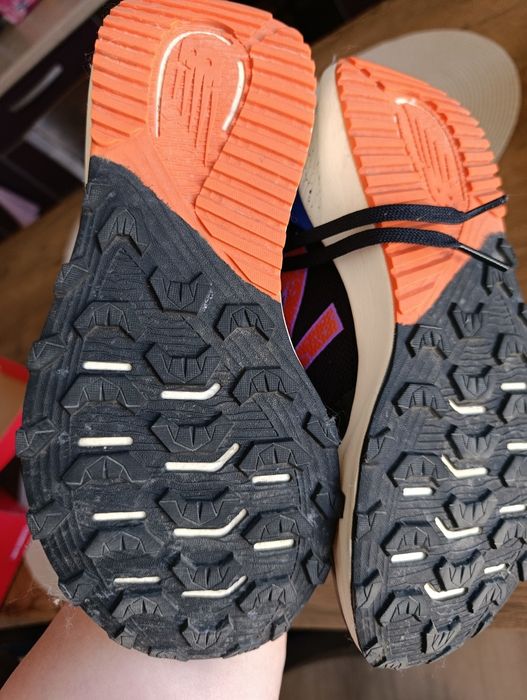 New balance  унисекс маратонки