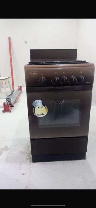 Продам газ плиту