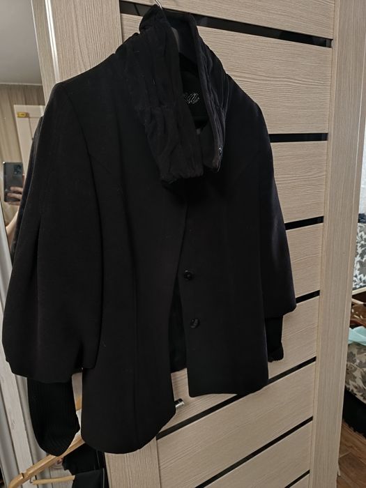 Польто демисезонное чёрное !