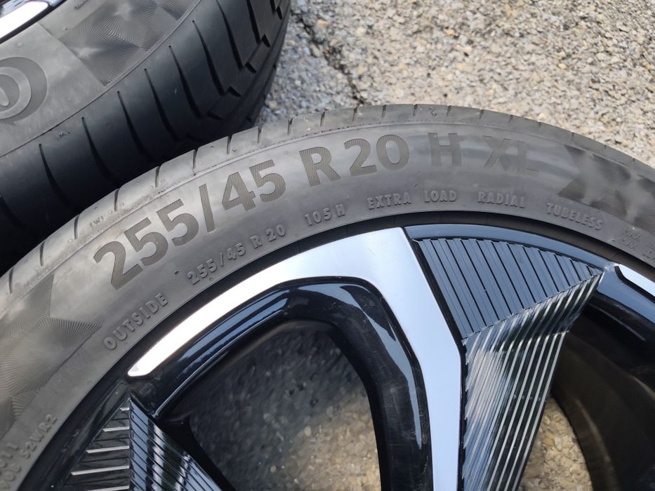255/45/20" 4бр Continental premium contact 6,dot3123,6-7mm