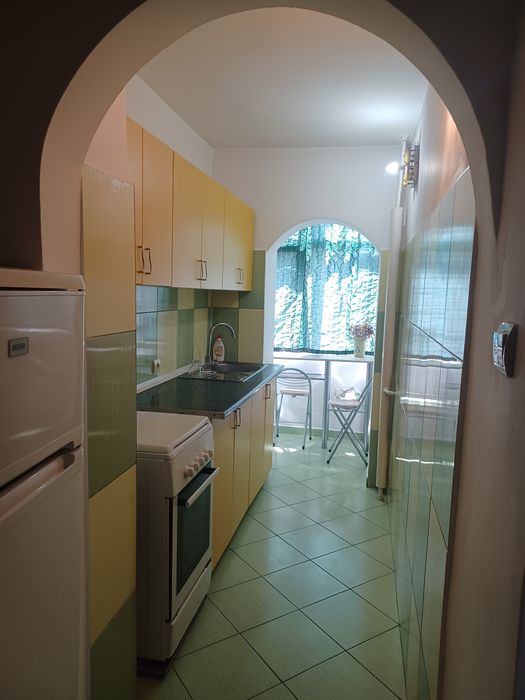 Proprietar inchiriez apartament cu o camera