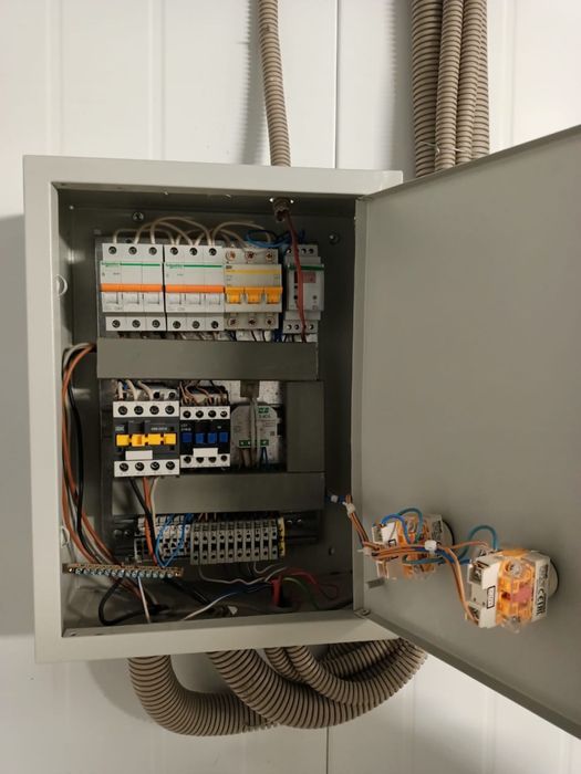 Электрик, электромонтаж