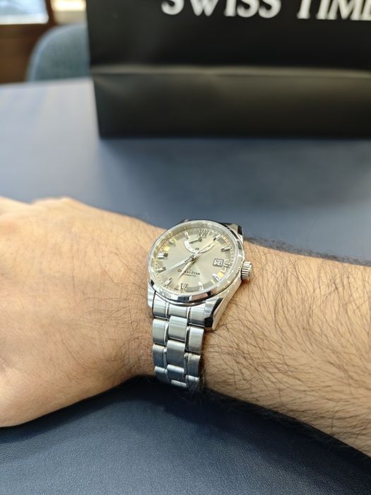 Orient Star Contemporary Date