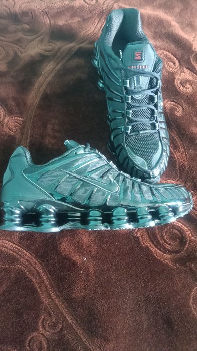 Nike Shox  TL...
