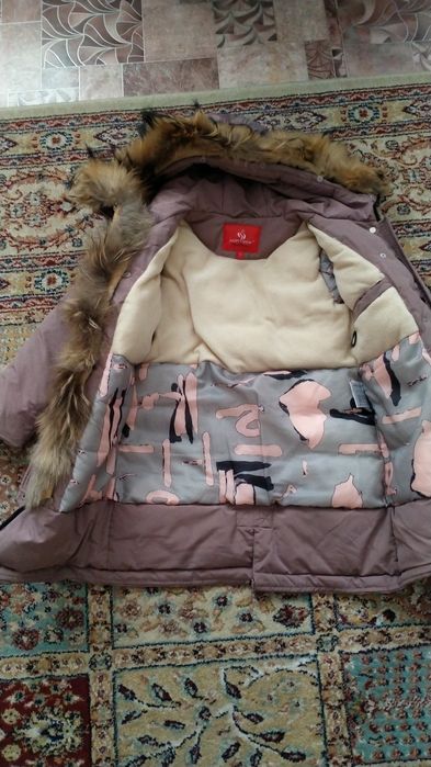 Продам парку натуралка