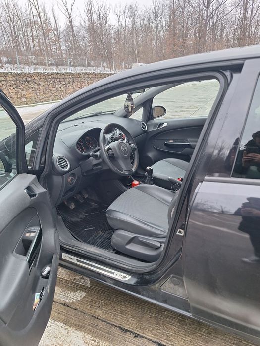 Opel Corsa D 2009 – 1.4 Benzină 66kW / 90 CP