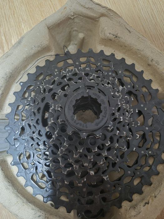 casetă pinioane SRAM 11v