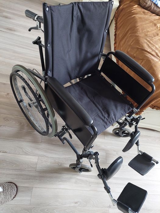 Инвалидная коляска