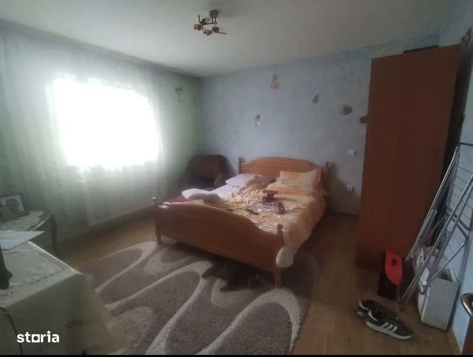 Casă 6 camere -Miroslava