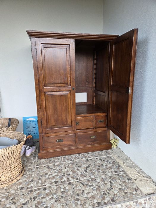 Dulap vintage lemn masiv