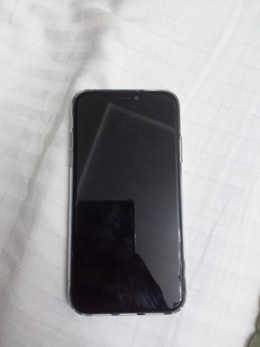Продам айфон 11,128 гб  Акб72%