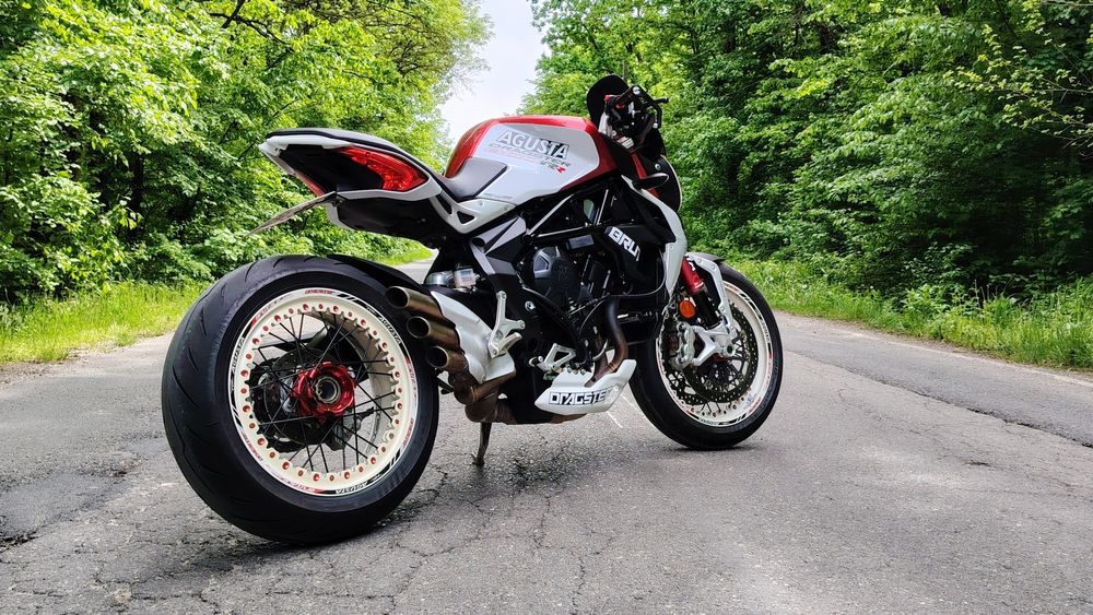 Mv agusta 800 rr dragster CRC