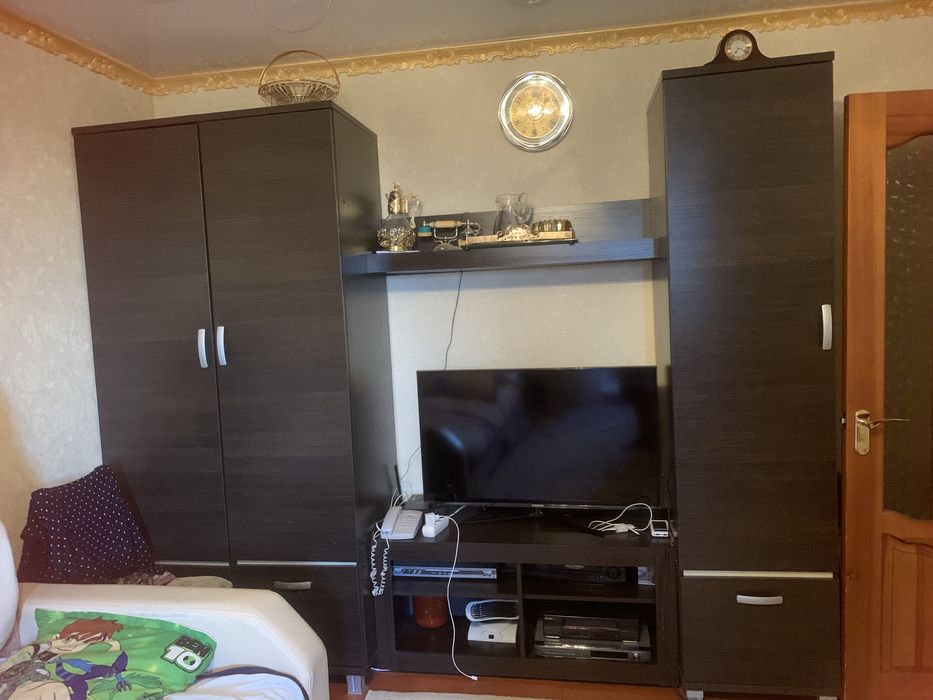 Продам стенку б/у