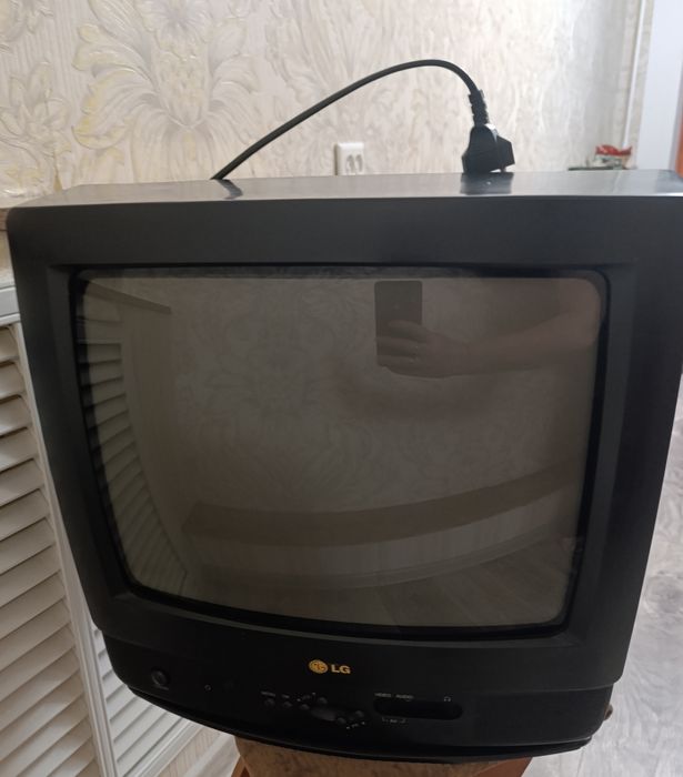 Телевизор  цветной LG