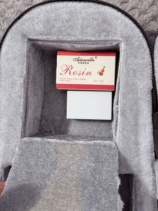 Vioara Electrica Aston Villa - 4/4 cu arcus, cutie si accesorii