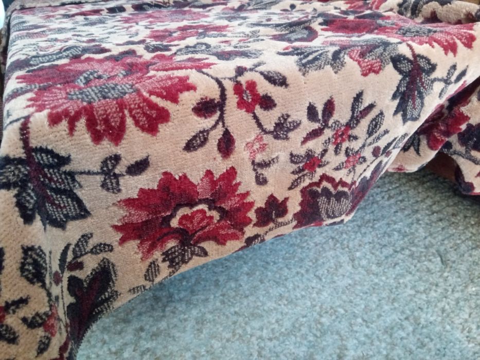 Покривка за квадратна маса, от социализма