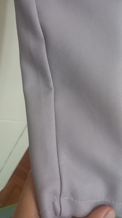 Куртка (кожанка) для девочки.