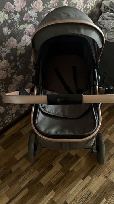 Продам коляску бу за 15000
