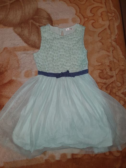 Ocazie Lot 4 rochite fetita superbe 5-6 ani ca noi